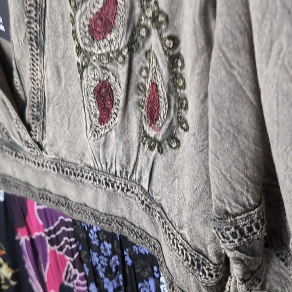 Young Threads Floral Embroidered Maxi Dress Womens Large Gravel Green Dress - Picture 11 of 14